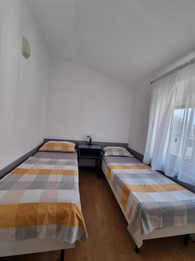 Apartments Jann Крк Экстерьер фото